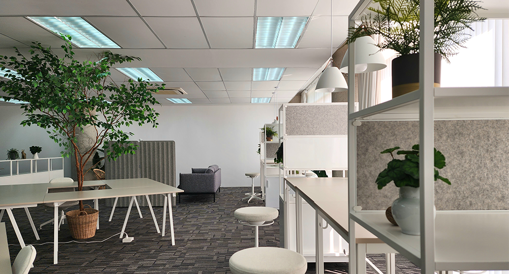 Co-working Space photo2 on right side.jpg